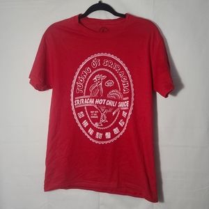 Tuong Ot Sriracha (mens)~unisex Red Hot Chili Sauce Short Sleeve T-Shirt